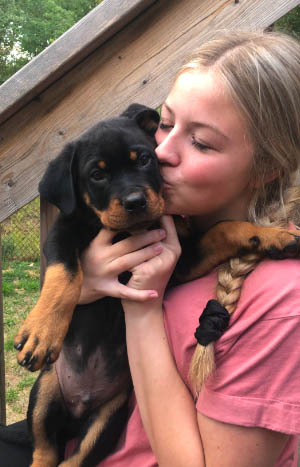 Jazmine Steeves - Pet Care Specialist